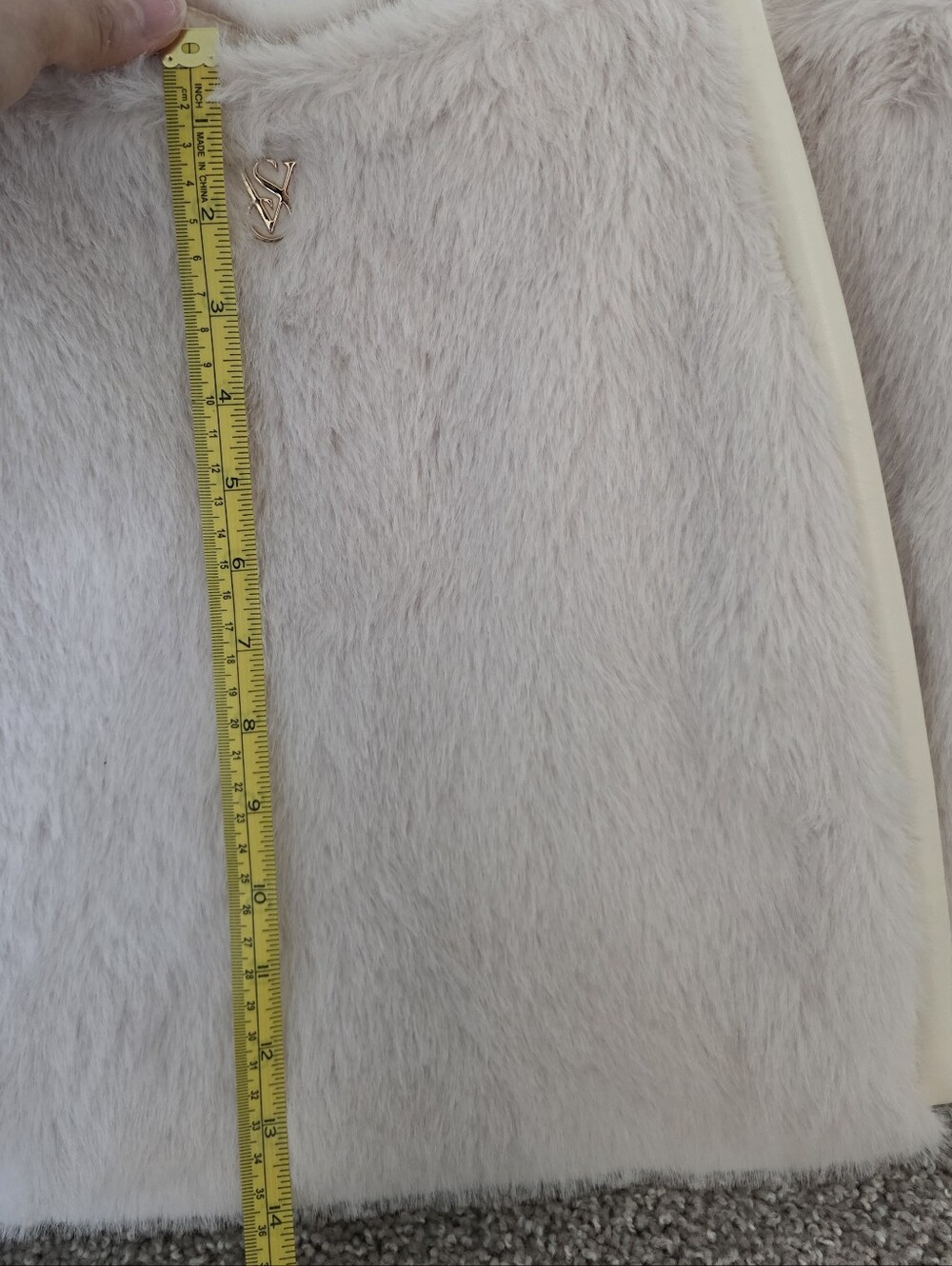 Victoria's Secret Cream Faux Fur Tote Bag (NWT) - Picture 6 of 7
